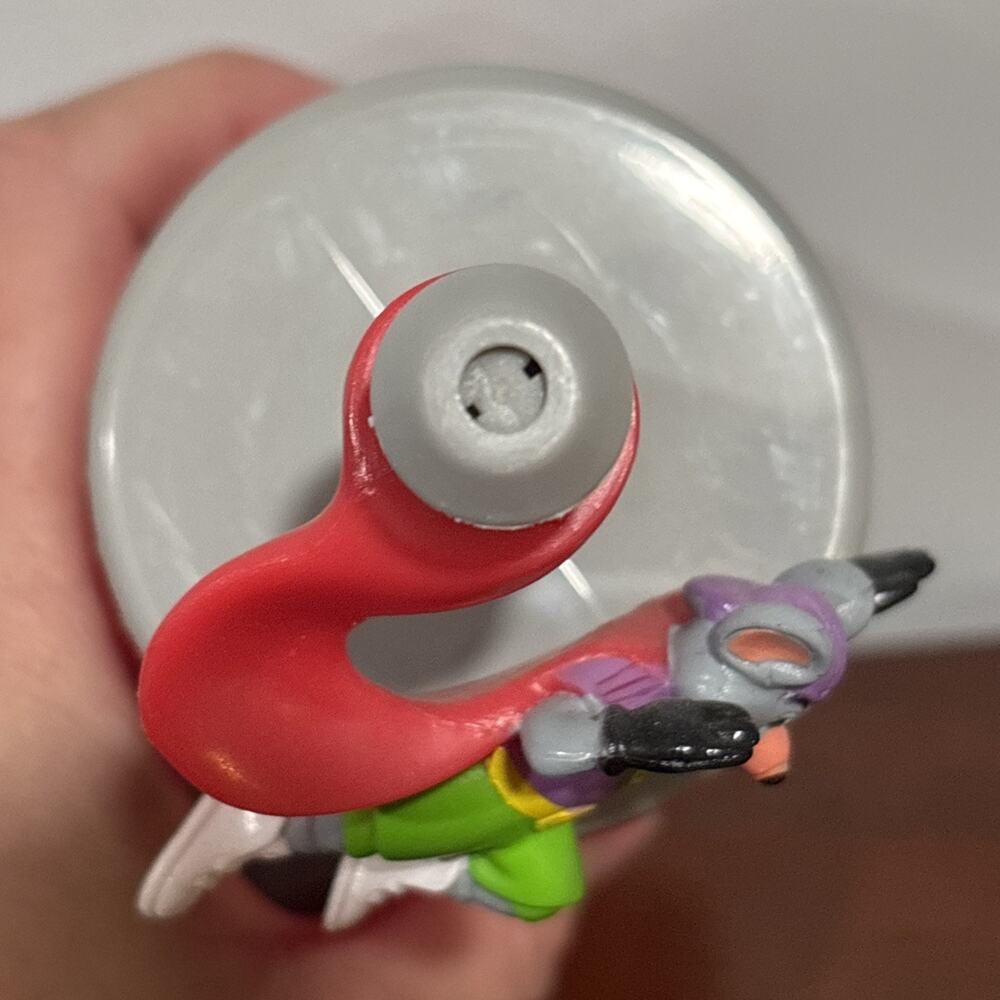 Chuck E Cheese Super Chuck Superhero Plastic Souvenir Cup Bottle Red 10oz HTF - Picture 3 of 10